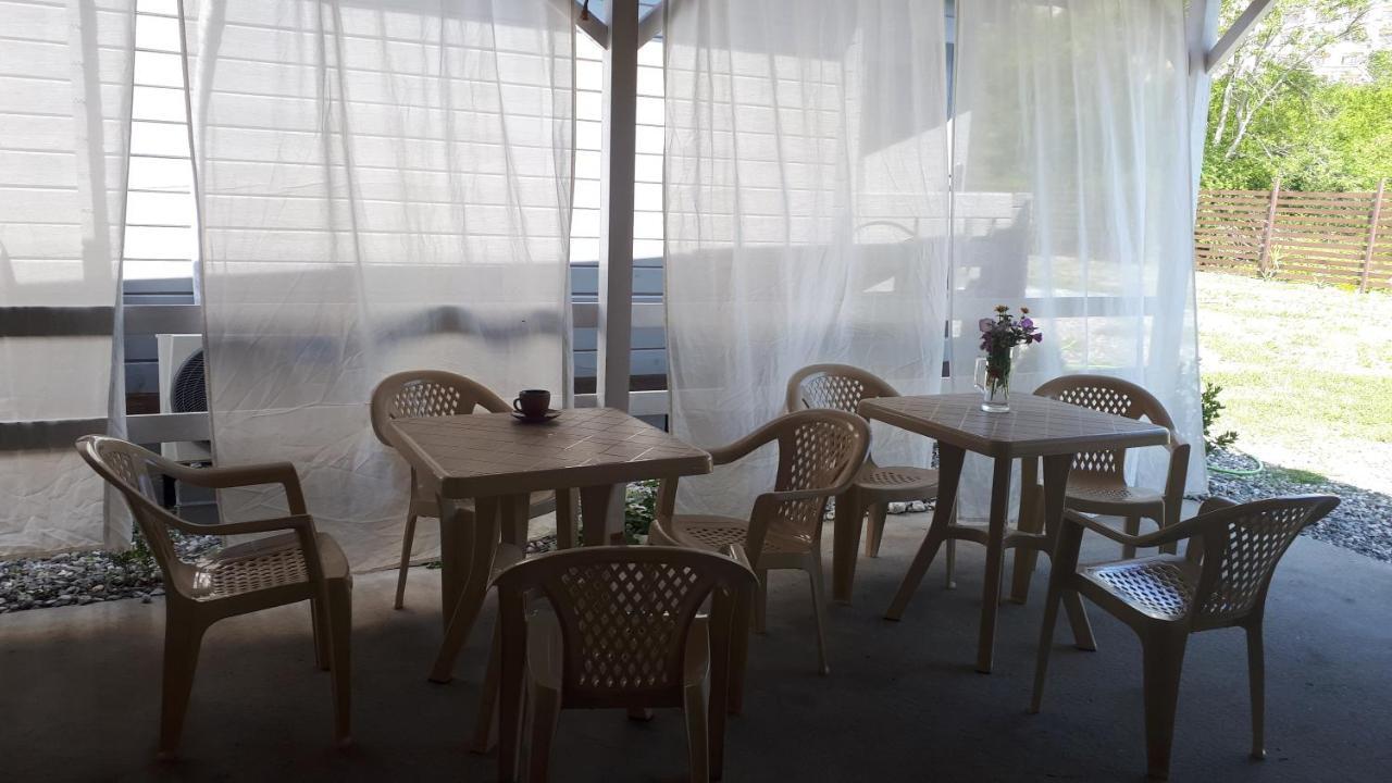 Домики У Лизы Под Ключ Pizunda Exterior photo